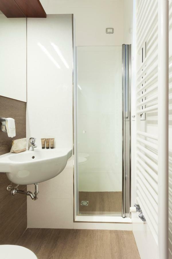 Hotel Atlantic Vista Mare Pesaro Kültér fotó