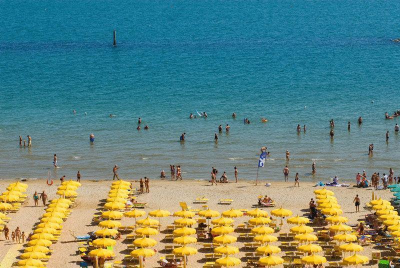 Hotel Atlantic Vista Mare Pesaro Kültér fotó
