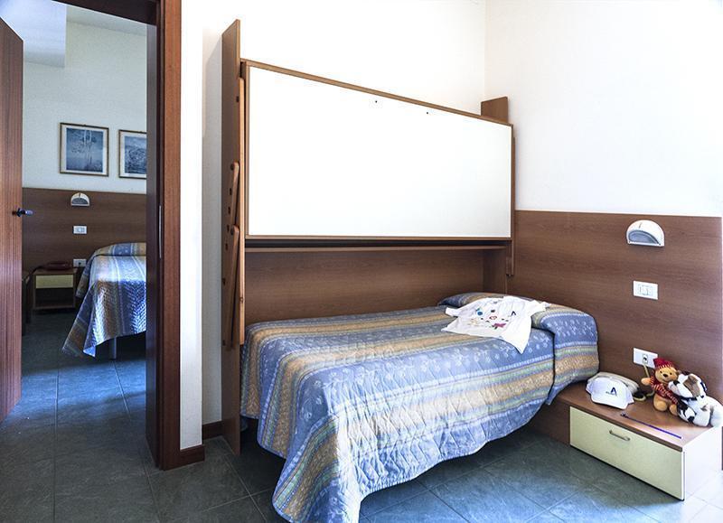 Hotel Atlantic Vista Mare Pesaro Kültér fotó